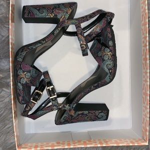 Gianni Bini Heels